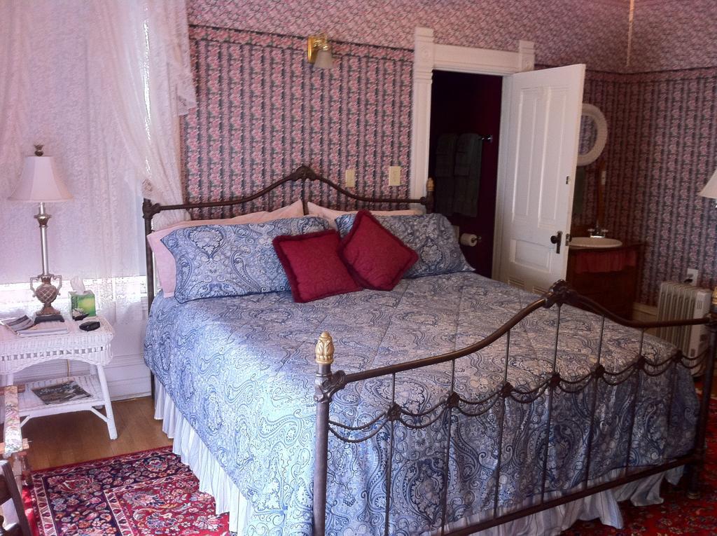 Grand Avenue Bed And Breakfast 카시지 객실 사진