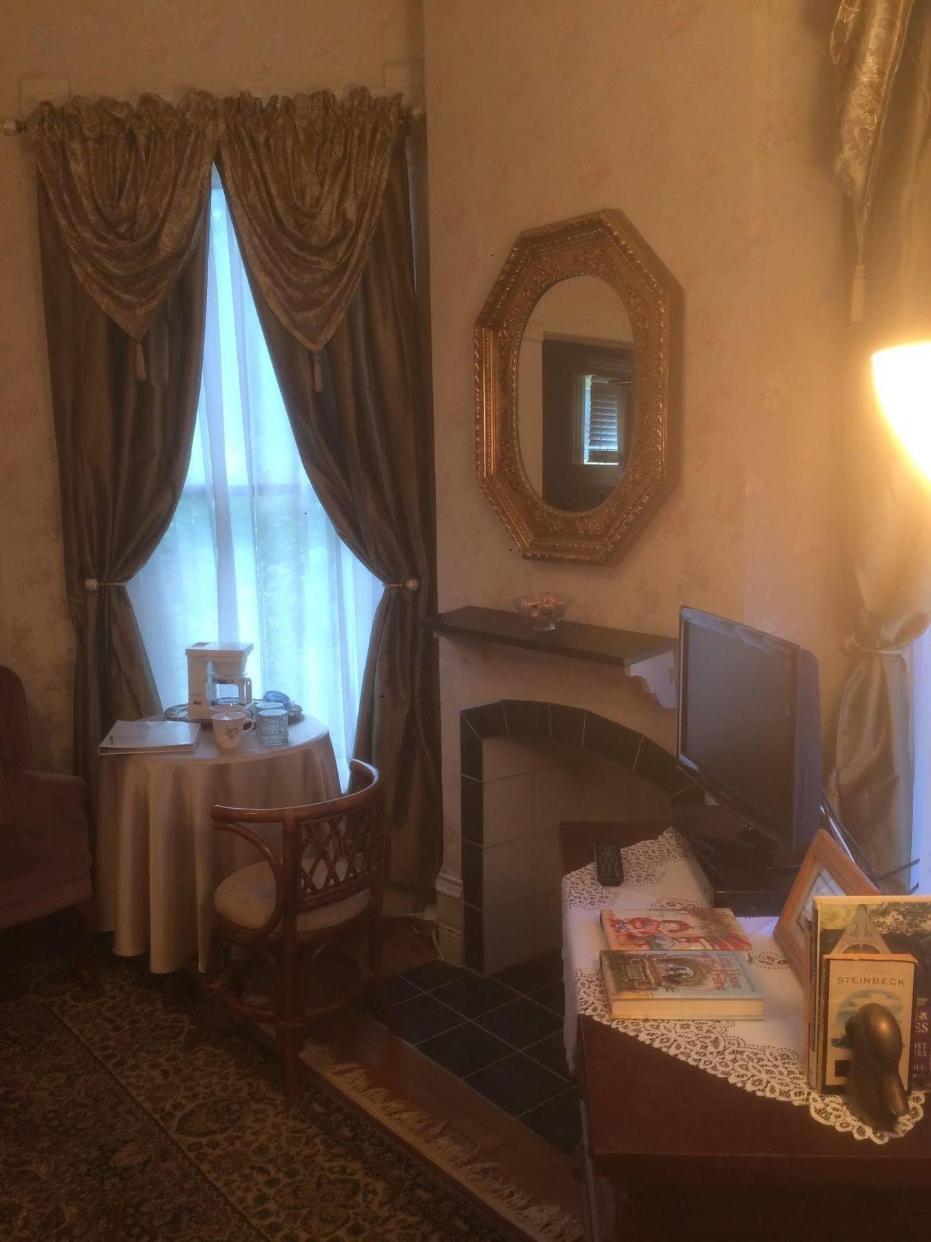 Grand Avenue Bed And Breakfast 카시지 외부 사진