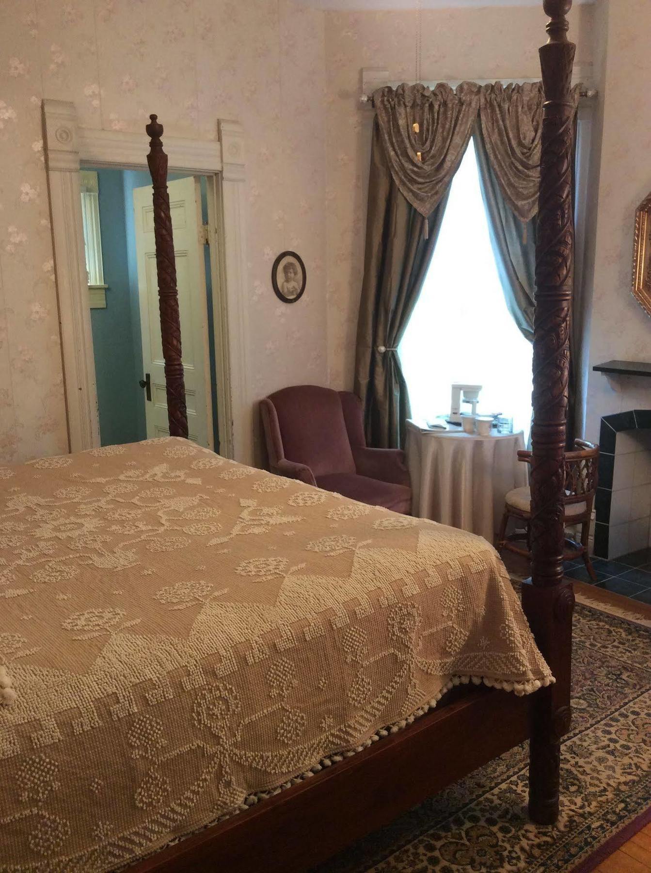 Grand Avenue Bed And Breakfast 카시지 외부 사진